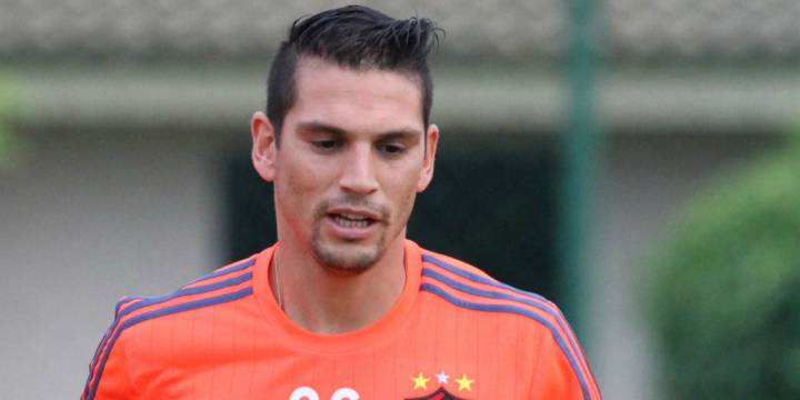 Mark González sufre lesión y preocupa en Sport Recife