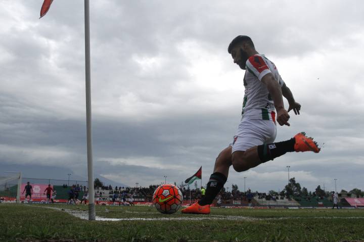 Jonathan Zacaría opta por resignar dinero para jugar en la U