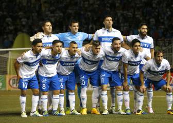 Mario Salas sorprende y “corta” a tres figuras de su plantel