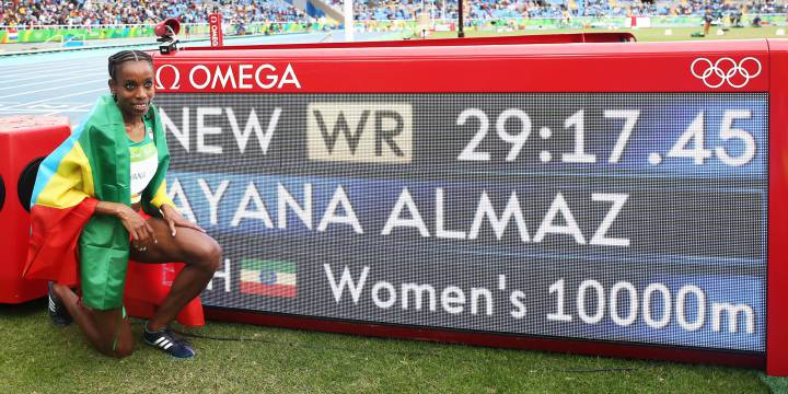 Etíope pulveriza el polémico récord mundial de los 10 mil metros