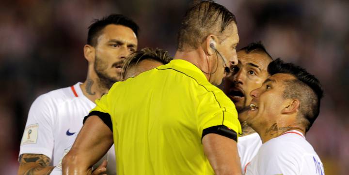 Pizzi y la roja de Medel: "Todos debemos tener autocontrol"