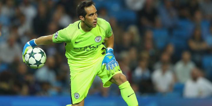 Claudio Bravo desclasifica la razón por la que no vino a la Roja