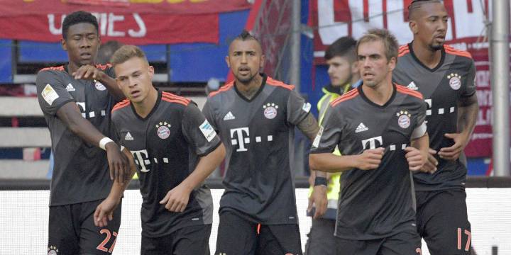 Bayern de Vidal alarga su racha en Bundesliga tras agónica victoria