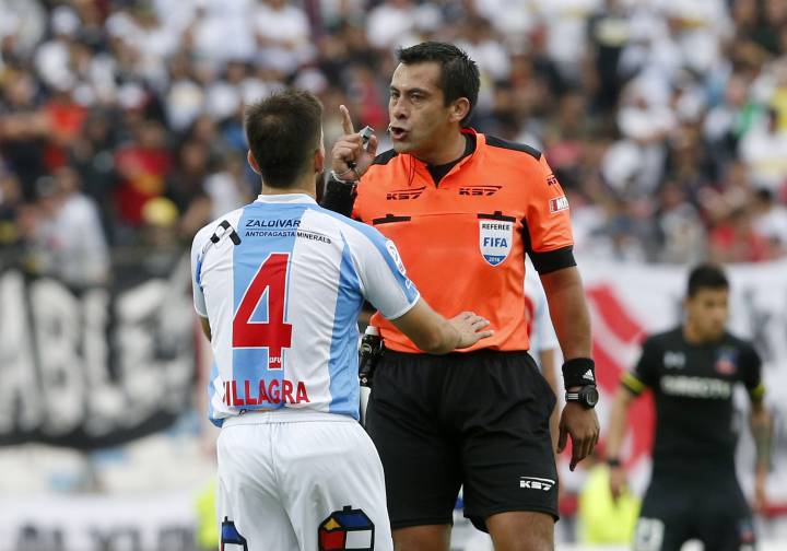 Arbitraje bajo la lupa: arrecian las críticas contra los jueces
