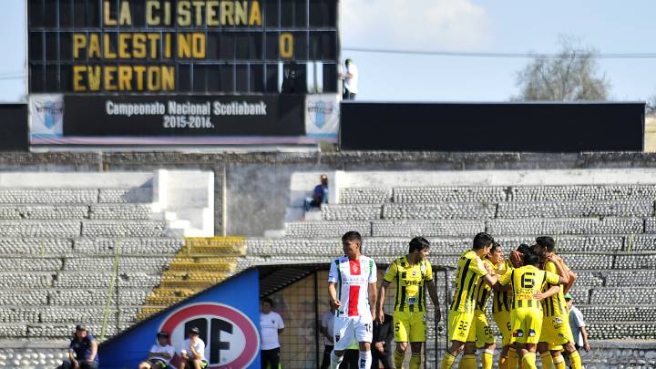 Everton sorprende a Palestino y toma ventaja en Copa Chile