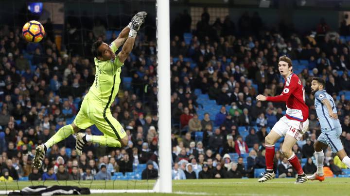 City de Bravo sufre con un gol agónico y sólo empata