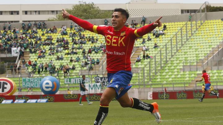 Unión Española vence a Wanderers y es líder del Apertura