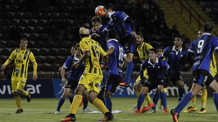 Huachipato iguala con Everton y sigue en el fondo de la tabla