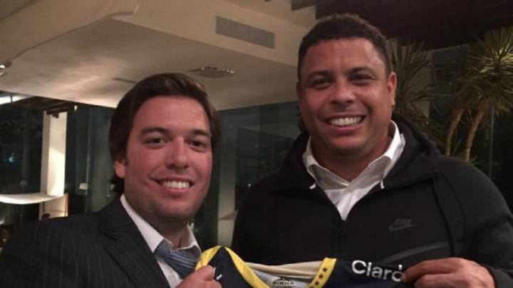 El regalo chileno que recibió Ronaldo en su visita a Pachuca