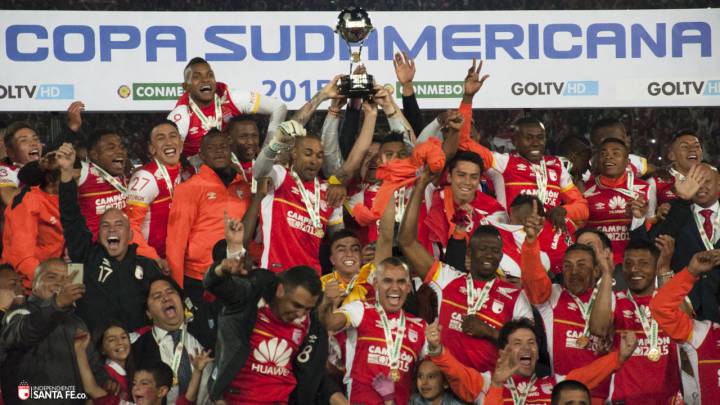 Santa Fe regalará su trofeo de la Sudamericana a Chapecoense