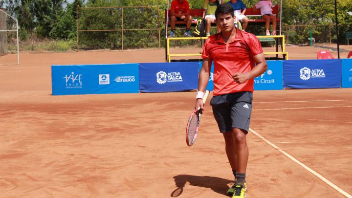 Malla remonta y se convierte en el primer semifinalista de Talca