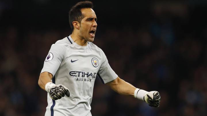 El City de Bravo se recupera en Premier y se acerca al Arsenal