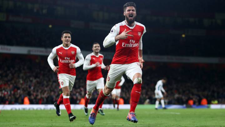 Arsenal vuelve al triunfo de la mano de Alexis y Giroud