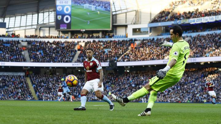 El City de Claudio Bravo sufrió para derrotar al Burnley