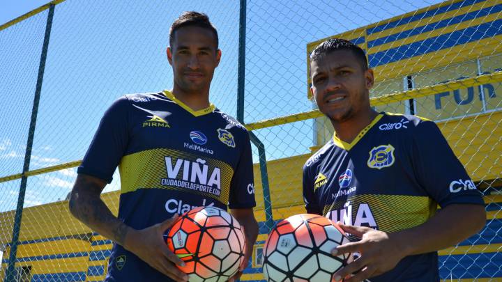 Everton presentó a delanteros argentino y colombiano
