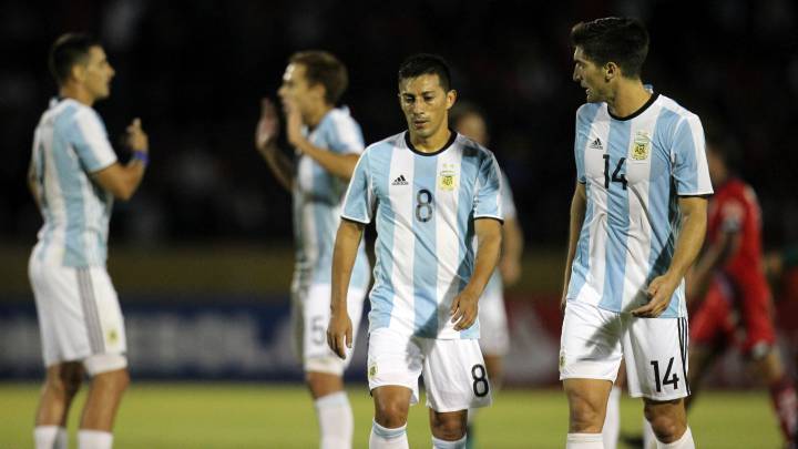 Atlético Tucumán jugó con camisetas de Argentina Sub 20
