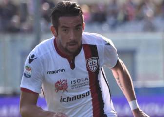 Isla fue titular en agónica caída de Cagliari ante Fiorentina