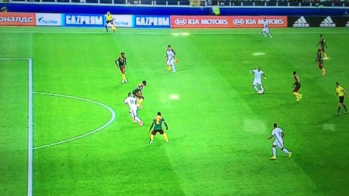 Chile también sufre el VAR: le anulan un gol a Vargas