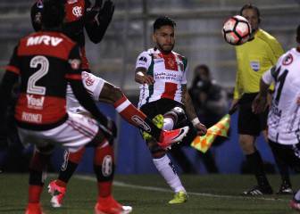 Flamengo golea a Palestino y sentencia la llave en la ida