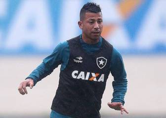 Botafogo se impacienta por retraso del pase de Valencia