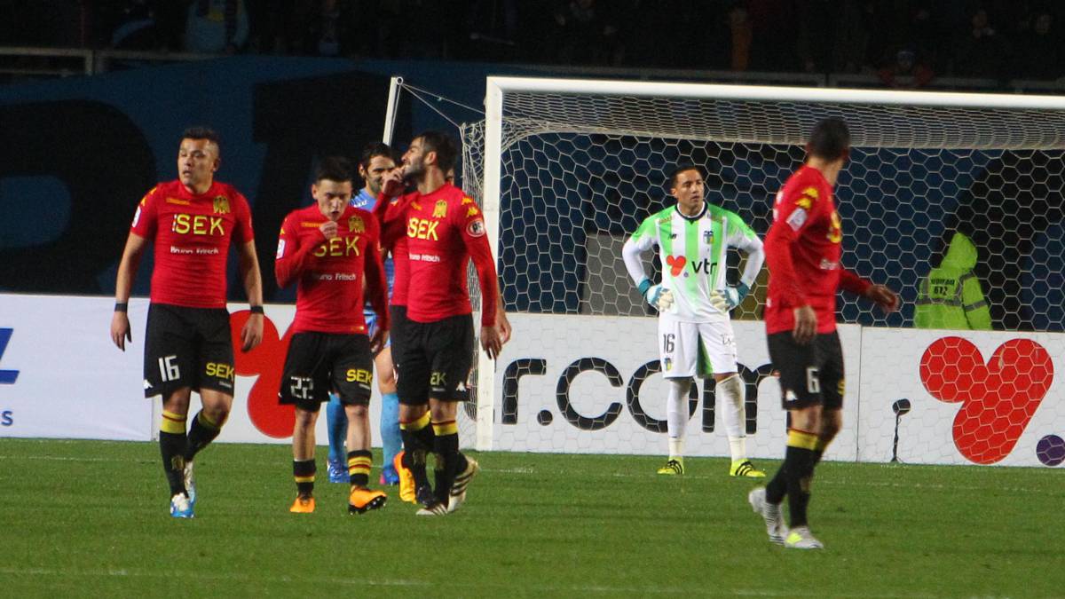 Unión Española venció a O'Higgins y es líder del torneo