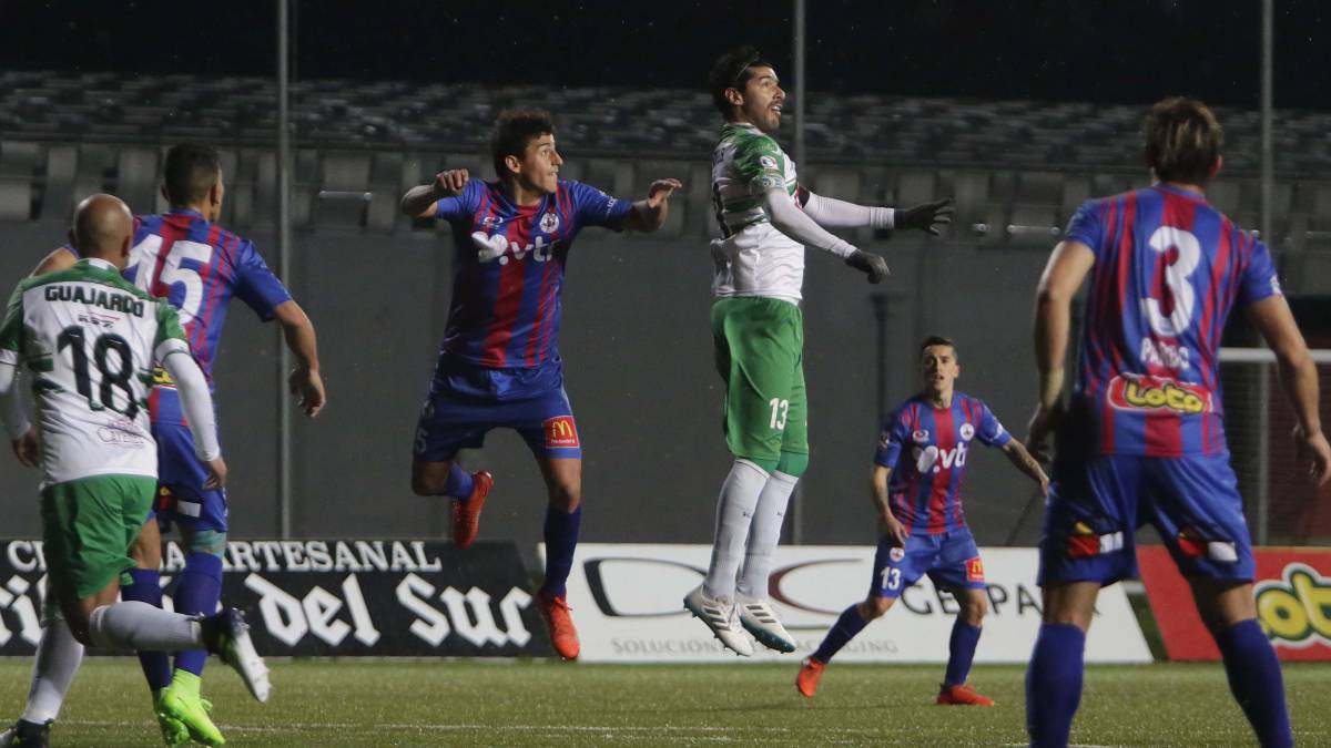 Locura total: Doblete de Abreu le da el triunfo a Puerto Montt