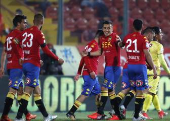Unión Española no falla ante U. de Conce y sigue en lo más alto