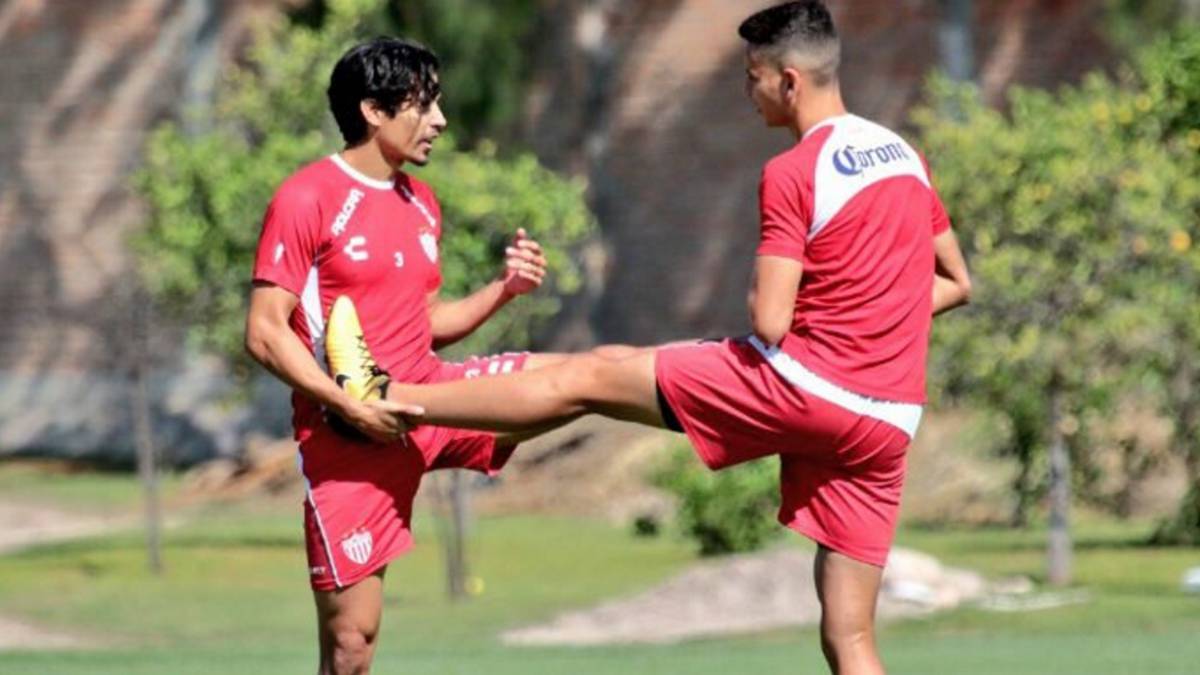 Quiero regresar a la selección chilena — Matías Fernández Quiero regresar a la selección chilena — Matías Fernández