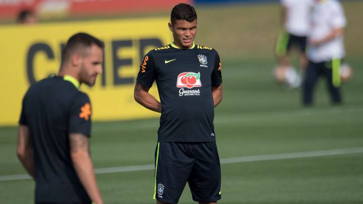 Thiago Silva no estará ante la Roja y Tite llama a Rodrigo Caio