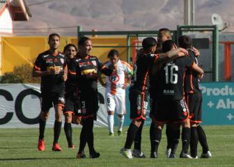 Cobreloa golea y continúa al acecho de Unión La Calera