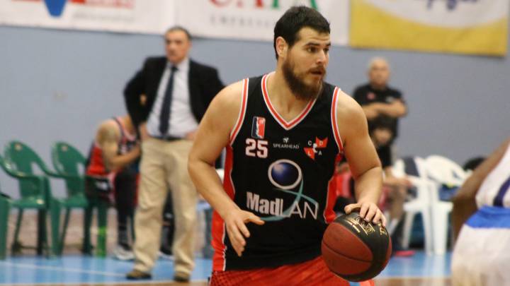 Liga Nacional: Clásico valdiviano por el liderato en el Sur