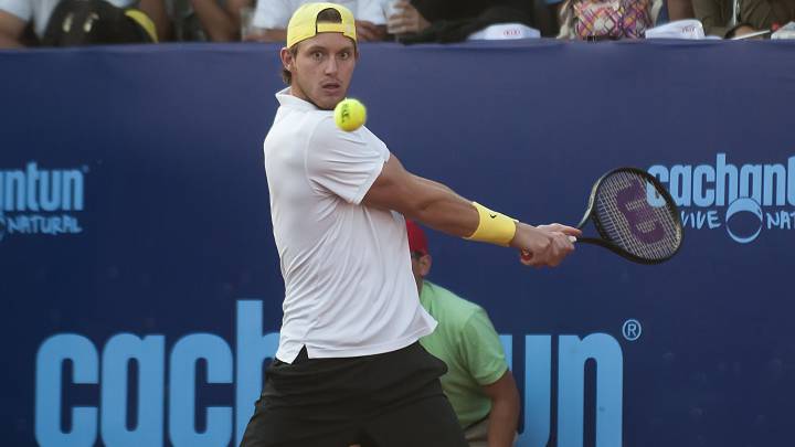 Jarry aplasta a Londero y avanza en Montevideo