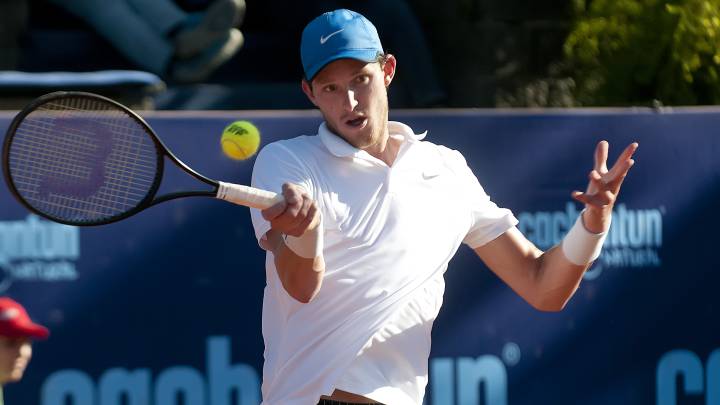 Jarry sufre dura caída en los octavos de final de Montevideo