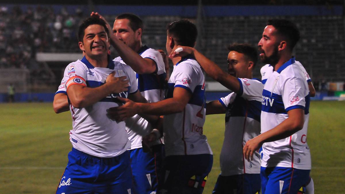 La UC despide a Salas y Costanzo con una fiesta ante Palestino
