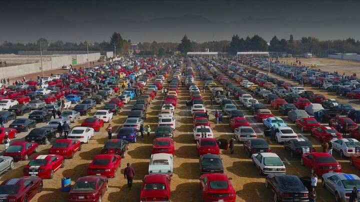 Ford Mustang logra nuevo récord Guinnes