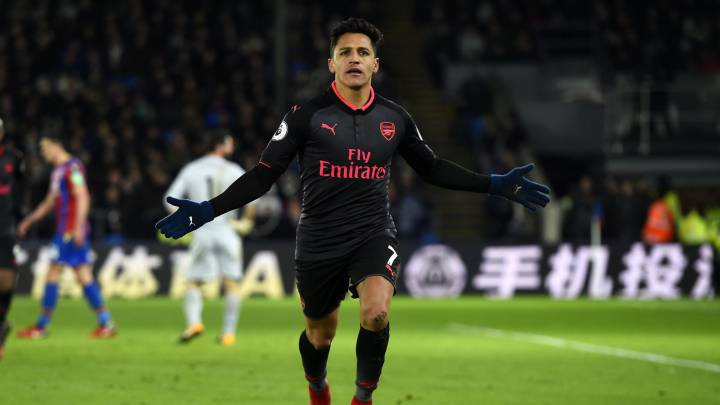 Alexis brilla con doblete y Arsenal regresa al triunfo