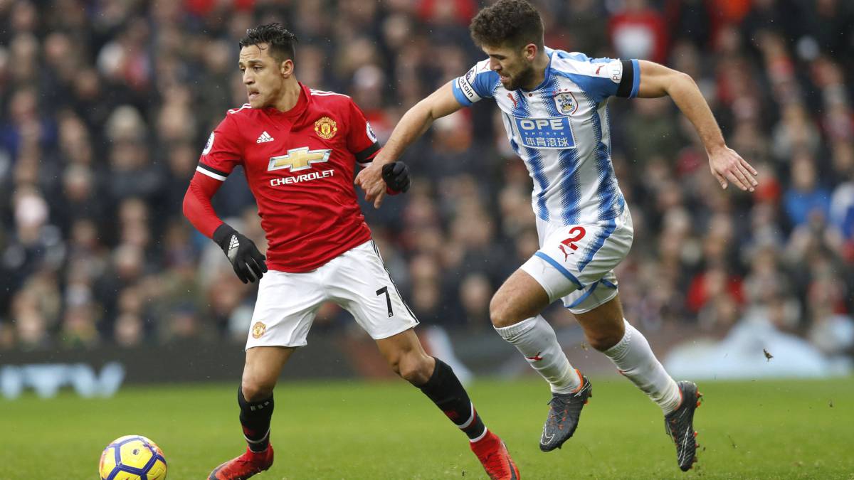Manchester United 2-0 Huddersfield: Primer gol de Alexis en Old Trafford