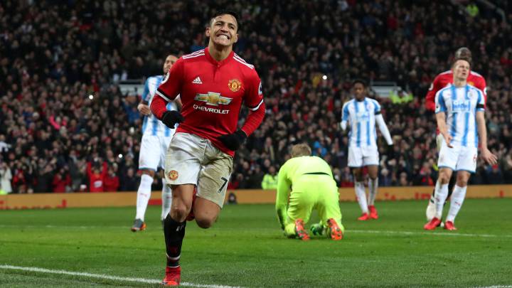 En Inglaterra se rinden a Alexis: "Tuvo un debut memorable"