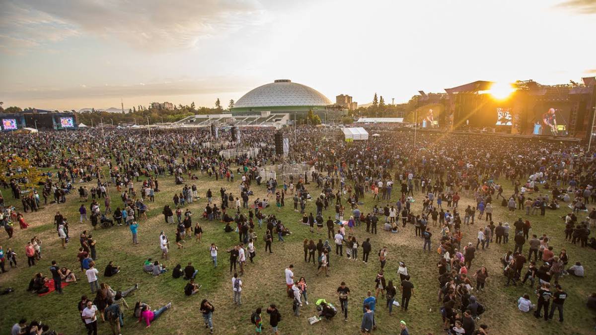 Conoce la programación del primer día de Lollapalooza, el festival de Rock Alternativo más grande del mundo, que tendrá su 8° edición en Chile.