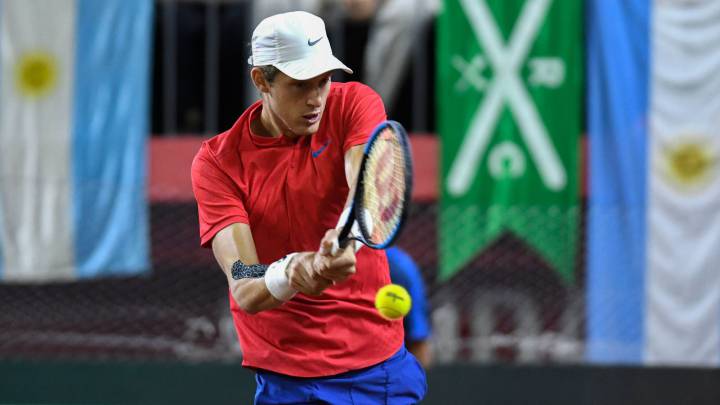 Schwartzman vence a Jarry e impide que cierre la serie