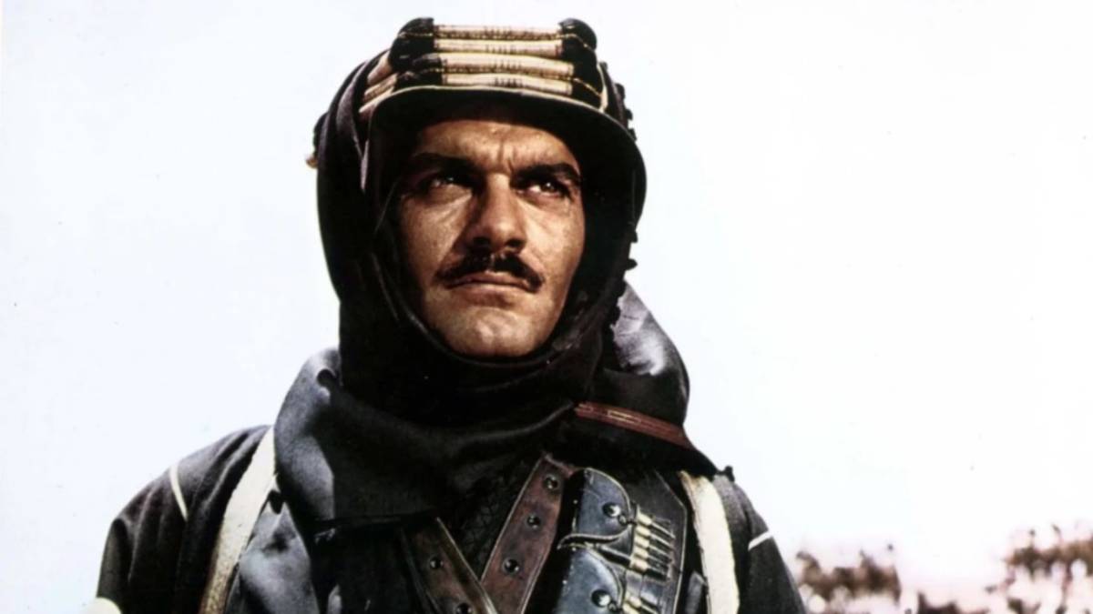 Omar Sharif protagonizó cerca de 100 películas, entre las que se encuentra la imprescindible Lawrence of Arabia. Hoy cumpliría 86 años y el doddle de Google le rinde tributo.