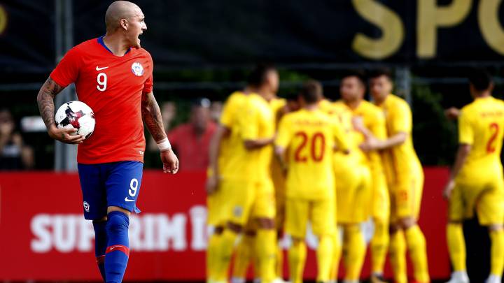 La Roja de Reinaldo Rueda cayó por 3-2 ante Rumania en Graz: Maripán y Reyes marcaron para el equipo nacional. Castillo fue expulsado y a Henríquez le anularon un gol.