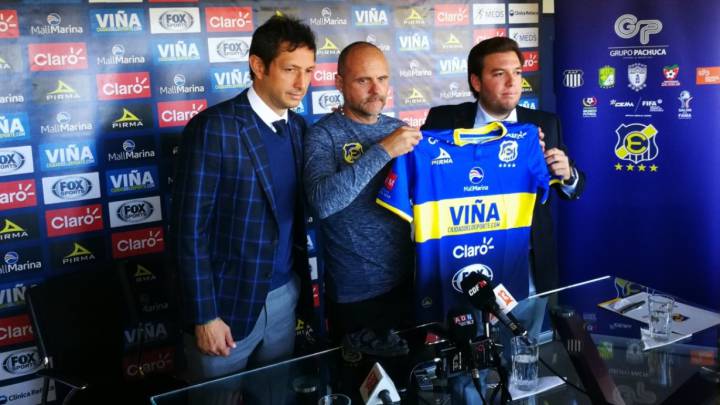 Torrente asumió en Everton: "A veces he jugado como Bielsa"