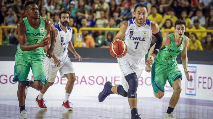 El ex Atlanta Hawks en la NBA Esteban Batista destaca en la delegación charrúa que se medirá este jueves ante la Roja cestera, como preparación a los duelos clasificatorios.