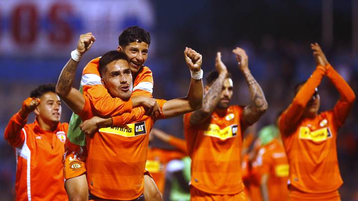 Cobreloa firma un partido perfecto y pone un pie en cuartos