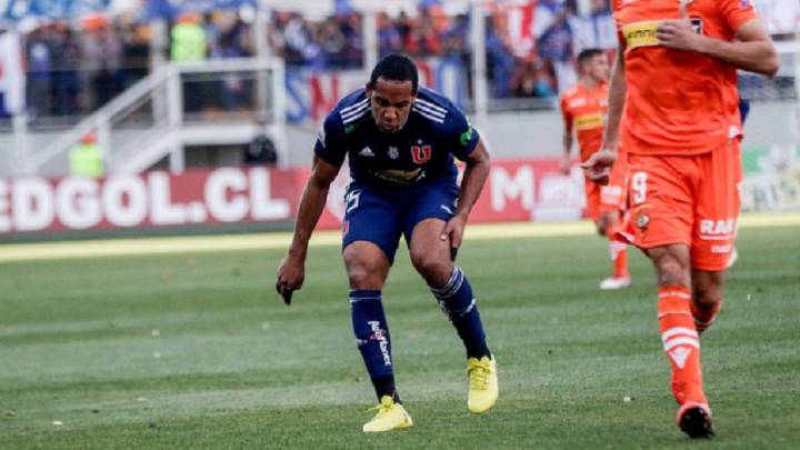 Beausejour dejó la imagen más dura de la clasificación de la U