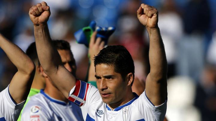 La emotiva vuelta de Álvarez a San Carlos tras siete meses