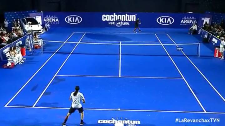 González derrota a Massú en 'la revancha del tenis chileno'