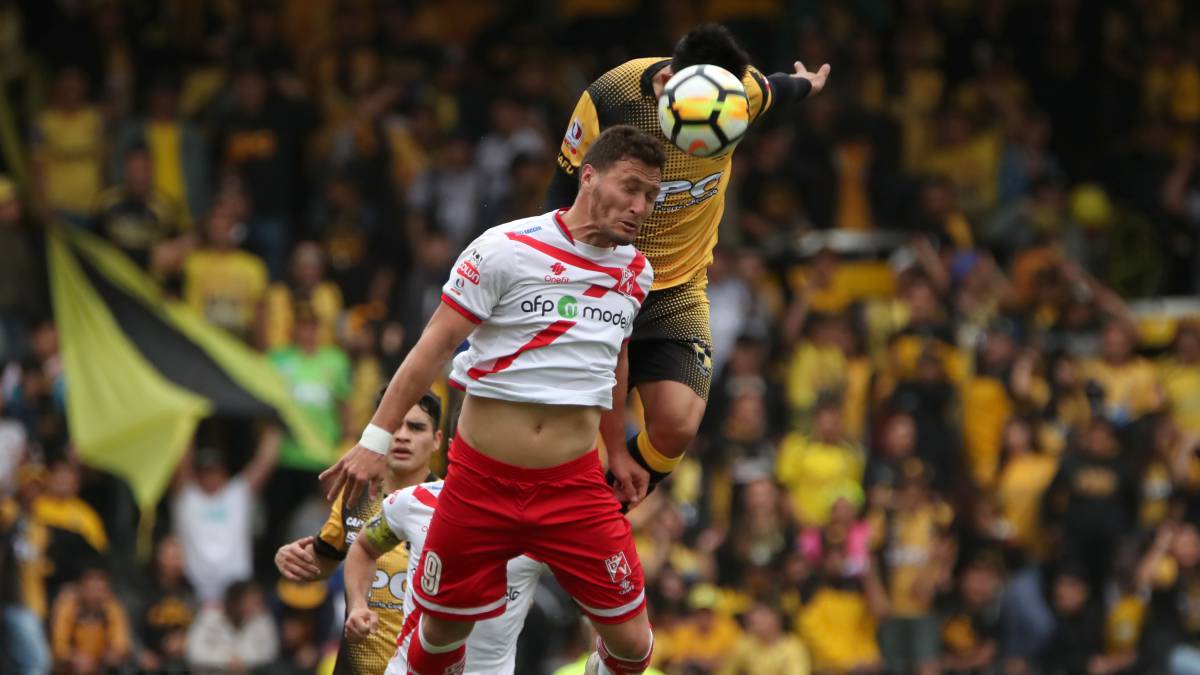 Los sureños conseguían un importante triunfo gracias al gol de Gustavo Lanaro, pero en el final del partido, el goleador coquimbano anotó el empate desde el punto penal.