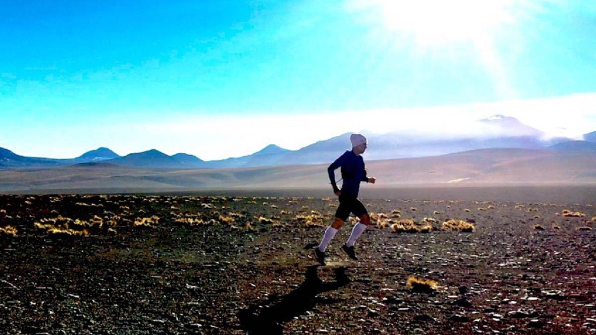 Español cruzó el Desierto de Atacama por una noble causa